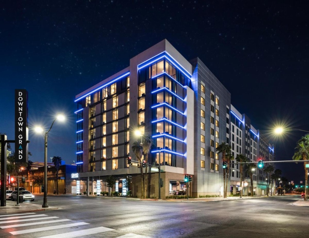 Downtown Grand Hotel & Casino Image 12