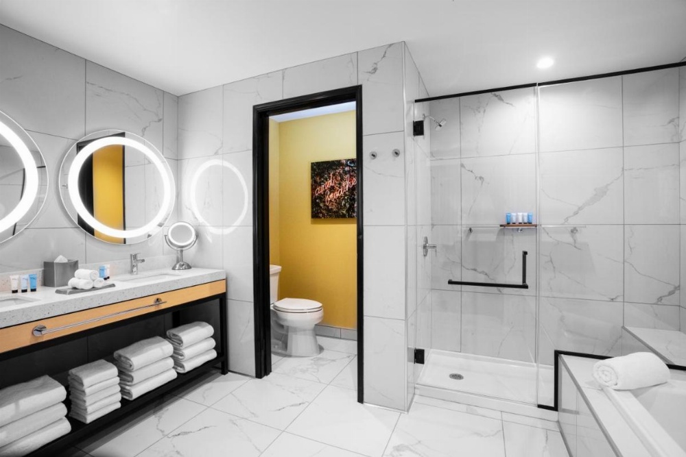 Downtown Grand Hotel & Casino